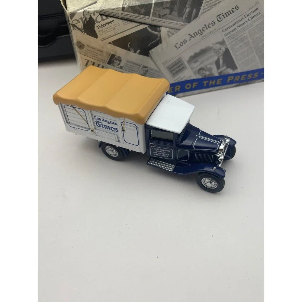 Matchbox Collectibles LA Times Newspaper Truck Diecast w/ Box 4.5